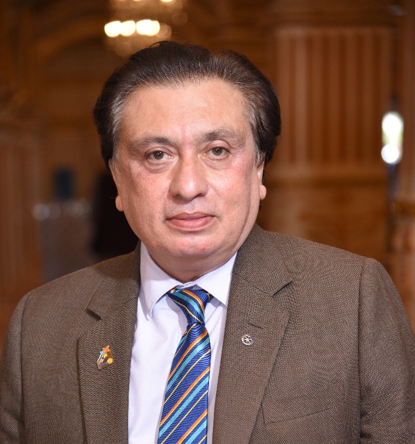 Sanjay  Giri